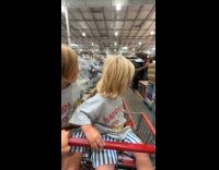 Collab Clips MPUGC - Mom trolls kids with Halloween display at Costco
