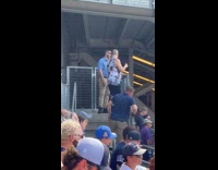 Collab WINY - Football fan shaves his head with 99 