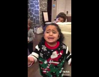 Kids start crying when santa shows up 