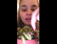 Collab BitchMP - Girl finger venus fly trap