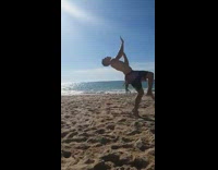 Collab scorpionmasters - Guy backflip beach sand lands on neck 