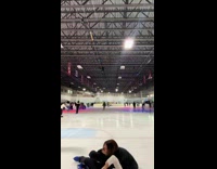 Collab ClipsIG - Friends rescued by skating rink employees