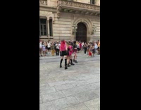 Crowd watch girls dance cover black pink 