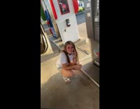 Girls put diesel gas into car fail 