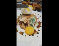 Egg yolk oozes after poked with knife