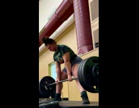 Woman tries to lift weights then farts 