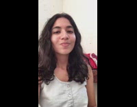 Girl makes Mcdonalds chicken nuggets