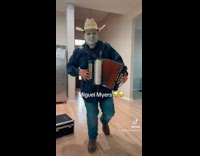 Collab Clips_MPUGC - Man wearing Michael Myers costume playing accordion 