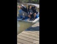 Collab Clips mpugc - Guys small boat beers sink