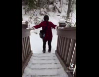 Mom slides down stairs after warning guy