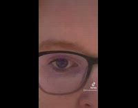 Eye zoom in tiktok trend woman