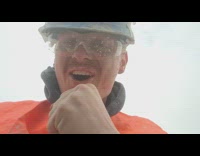 Man found reptile skull fossil on rock