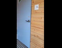 Dog figures out how to open door 