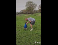 Pet owner trains raccoon 