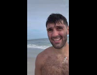 Guy says woman got mad at him at beach 