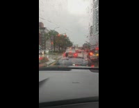 collab winy - Driver with no car roof get soaked 