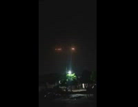 Collab DailyDoseOfInternet - Strange dots light appear on night sky part 1