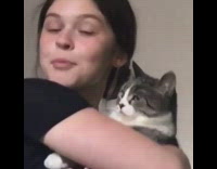 Cat bites black shirt girl scrunchie fail 