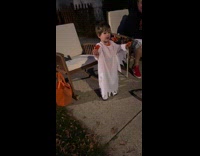 Collab Clips MPUGC - Kid as ghost handing out candies 