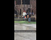 Collab IITW - Hipster couple influencer red beanie 