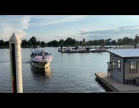 Collab IITW - Woman pink dress dances on the yacht