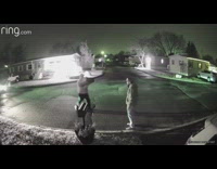 Security cam footage of pizza delivery guy dropping pizza