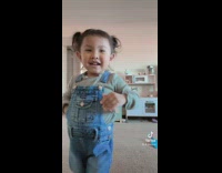 Baby girl lip syncs Anti-Hero by Taylor Swift