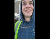 Guy asks his friend Jay vegetable joke before punchline 