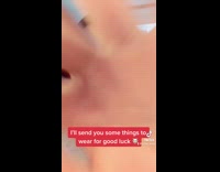 Collab KaleSaladIG - Girl wears red for Lunar New Year