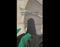 Cars drive in le rond point de l’étoile