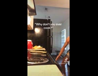 Collab Clips MPUGC - Man flipping pancakes pan breaks 