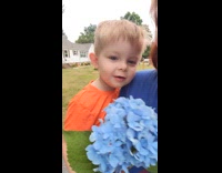 Collab Clips MPUGC - Little boy with mom hydrangea