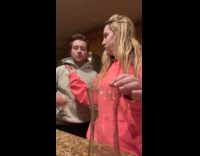 Woman jokes about the flowers her boyfriend didnt get