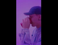 Guy reacts to woman putting on wig 