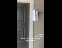 Collab BitchMP - Note letter left on door with knife