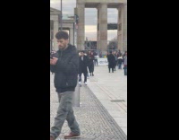 Collab IITW - Man black jacket NPC stream at park