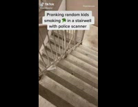 Collab BSMedia - Guy uses police scanner to prank kids 