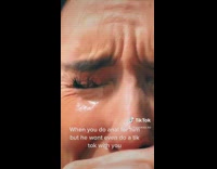 Girl cries he wont do a tiktok
