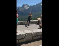 Black shirt girl tiktok dances blocks view 