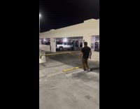 Collab Clips MPUGC - Man jumps on boom gate and falls 