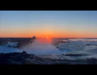 Timelapse video of Niagara Falls during sunrise