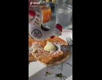 Collab BitchIG2 - Chicken rooster maple syrup dispenser for pancakes