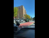 Collab WINY - Green tractor on the street filmer reacts