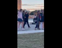 Collab IITW - Man shows body for photo at park