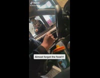 Collab BitchIG2 - Guy prank paying for person behind him fast food drive thru