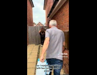 Collab dogIG_default - Woman surprises partner with two pet puppies