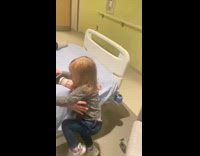 Collab PubityPets - Little girl met and held baby sister in the hospital