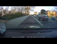 Guy yells at driver who cut him off 