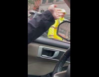 Collab WINY - Woman argues with traffic enforcer at street