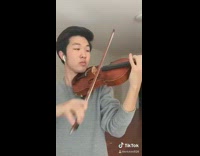 Guy plays roddy ricch the box violin 